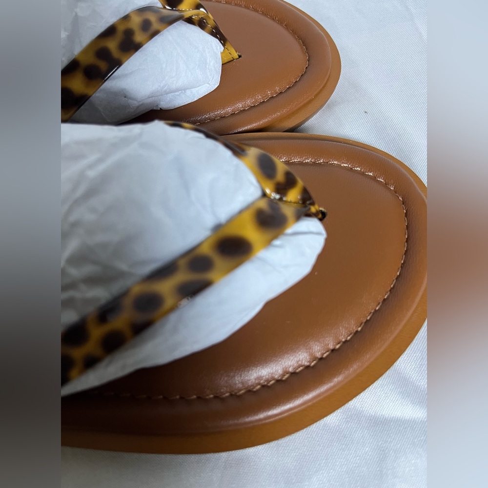 NWT- J Crew Leopard Print Genuine Leather Thong Flip Flop Sandals - Tan - Sz 6 - Picture 3 of 7